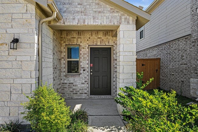 Building Photo - 21127 Dolphin Bay Ln