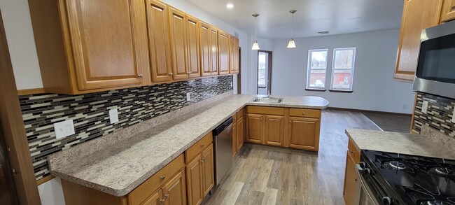 Brand new kitchen - 1102 Kenmore Ave