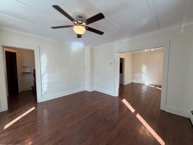 Foto del edificio - NOW AVAILABLE FOR RENT - Beautiful Single Family Home In North Adams