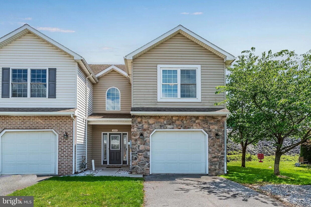 Foto principal - 200 Sable Dr