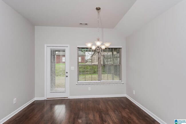 Foto del edificio - 948 Alise Cir