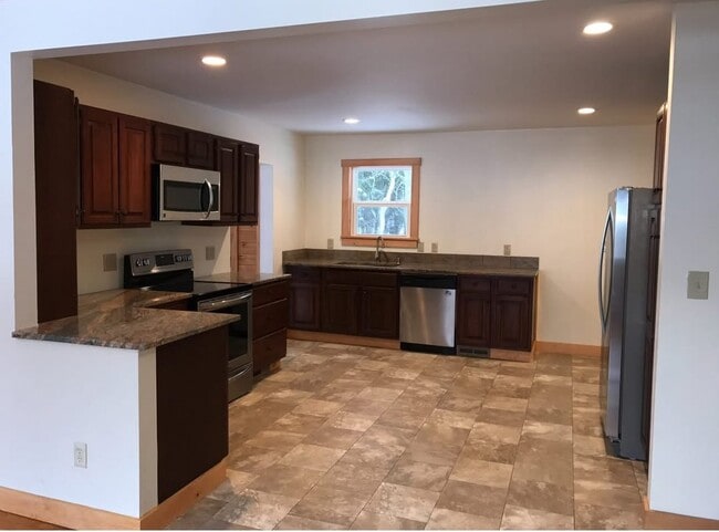 Building Photo - 26 Lague Ln