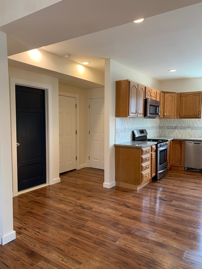 79 Dwight St Unit 2, New Britain, CT 06051 79 Dwight St New Britain, CT