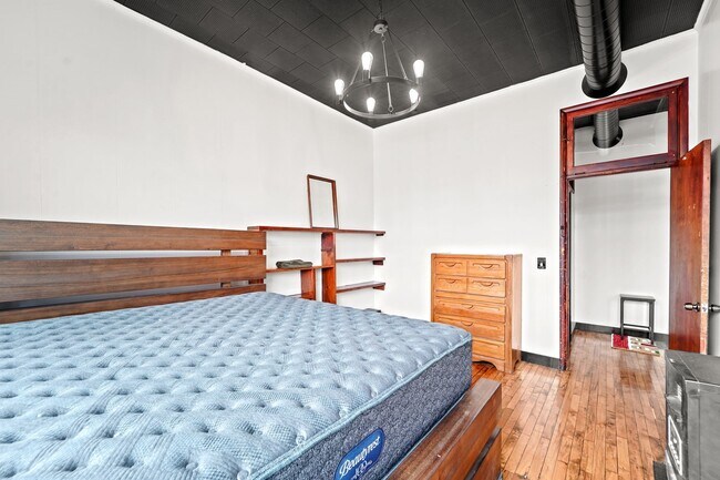 Foto del edificio - 136 Court St