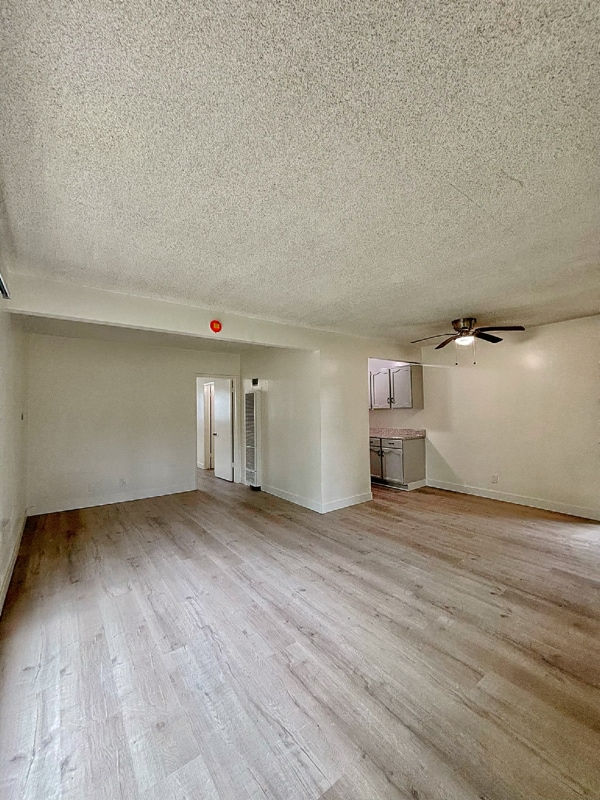 Foto del edificio - 219 S Lillie Ave