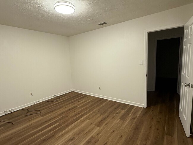 Photo - Fowler Drive Apartment