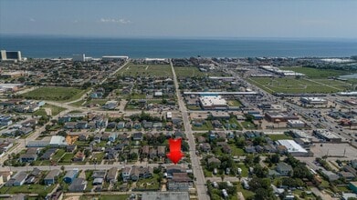 Building Photo - 2128 59th St