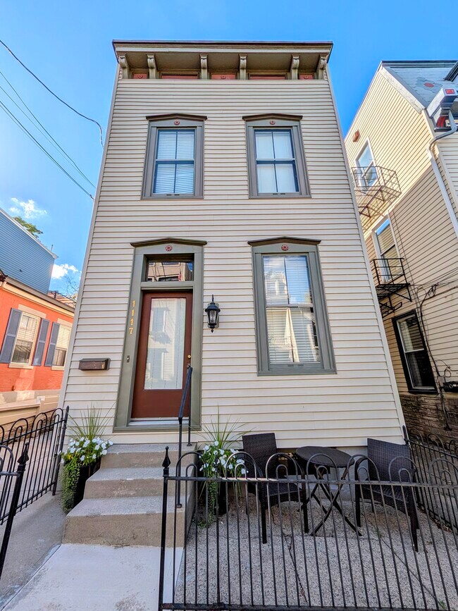 1117 Calle Belvedere - 1117 Belvedere St