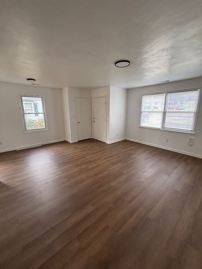 Photo - Forest Park Blvd, NW, 1052/1054 Apartment