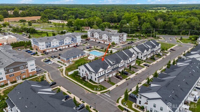 Foto del edificio - 30 Clover Ln
