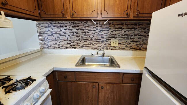 Foto del edificio - 186 E Norwich Ave