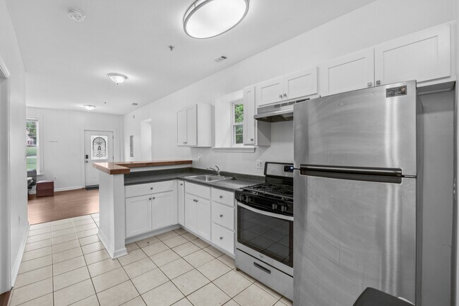 Foto del edificio - 4813 Calvert Rd