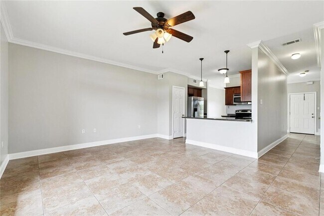 Foto del edificio - 1250 Primrose Dr