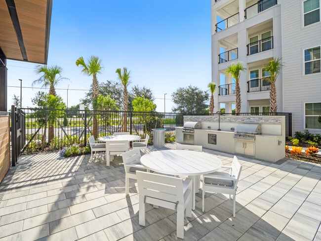 Building Photo - Tides at Palm Bay