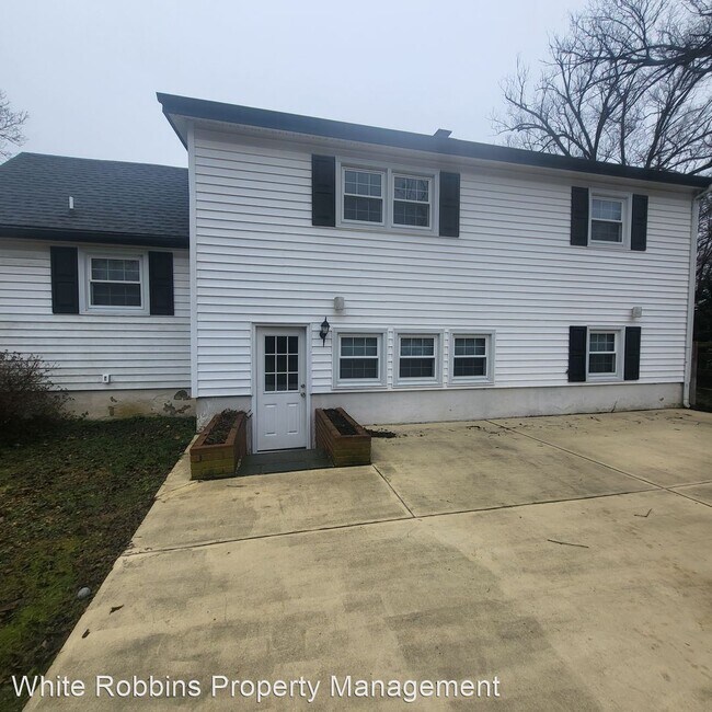 Foto del edificio - 3 br, 2.5 bath House - 1 Wordsworth Dr. Hy...