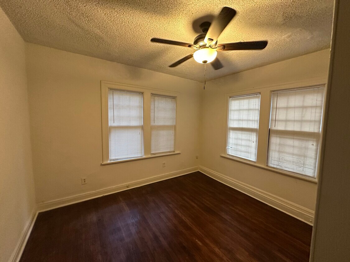 Foto del edificio - 1340 Hazel St