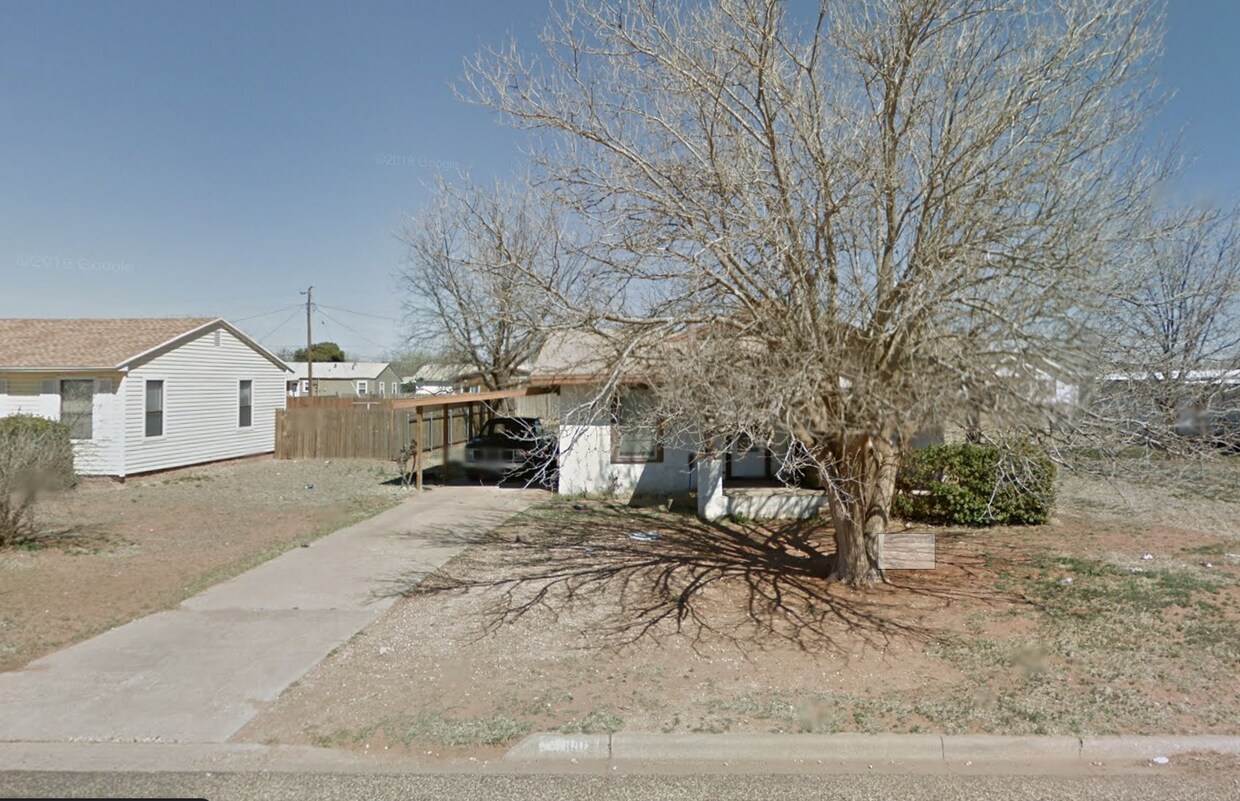 1009 E Harris St, Brownfield, TX 79316 House Rental in Brownfield, TX