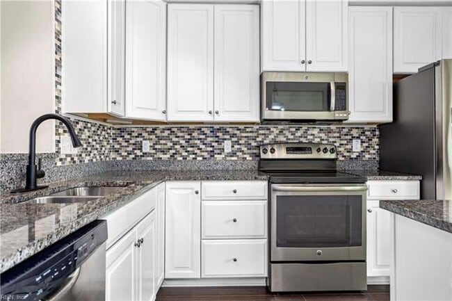 Building Photo - 4301  Salt Marsh Lane