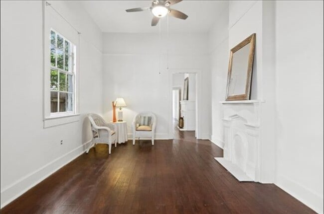 Building Photo - 814 Gallier St