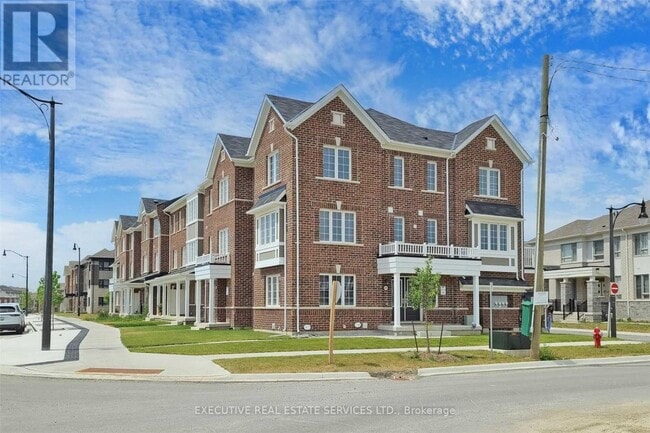 Building Photo - 468 Remembrance Rd