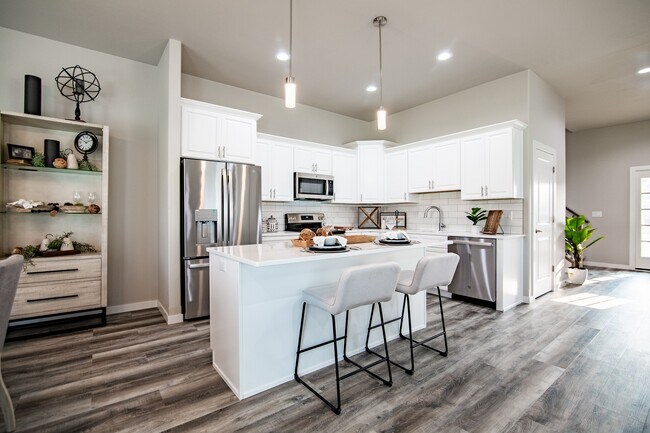 La cocina de Earl Twin Homes - The Earl Twin Homes