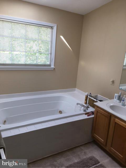 Building Photo - 4003 Bali Ct