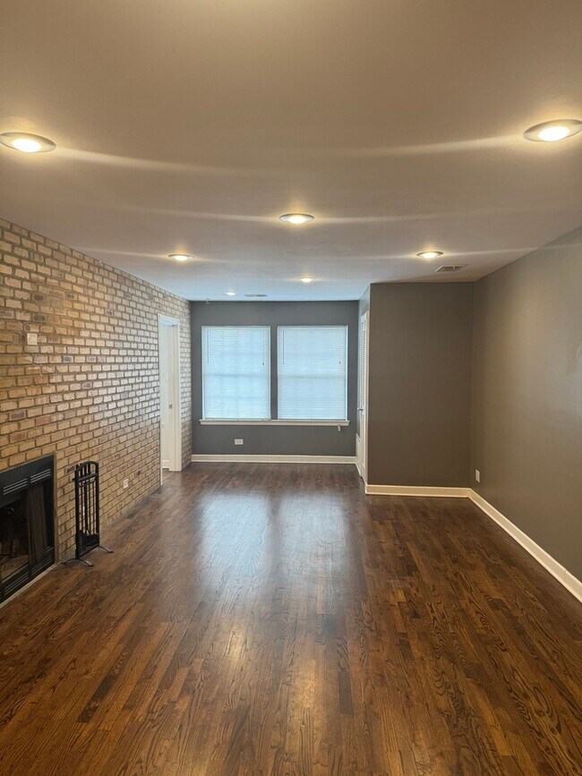 Foto del edificio - 1233 Wyndham Ct