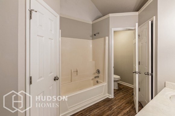 Foto del edificio - NOW AVAILABLE! - 1834 Pecan Ridge Drive, M...