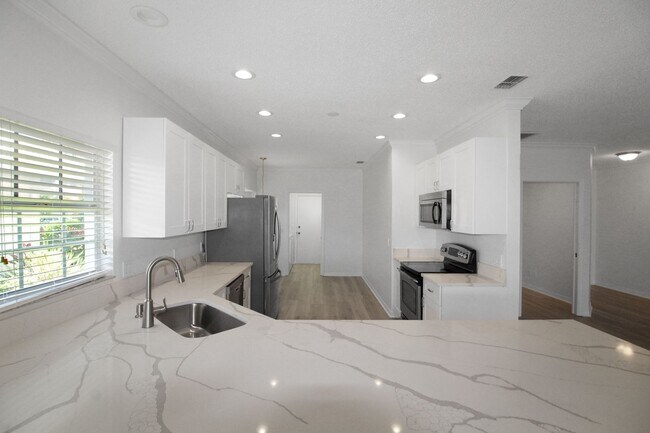 Foto del edificio - Waterford Annual Home for Rent