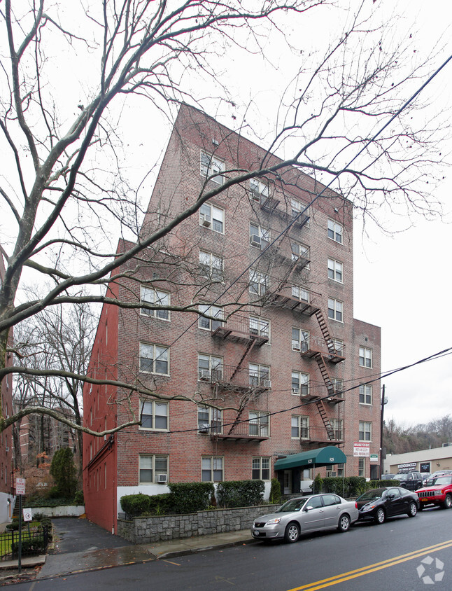 Foto del edificio - 829 Bronx River Rd