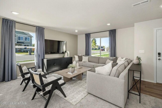 Foto del edificio - Brand New- 4 bed 2.5 bath townhome