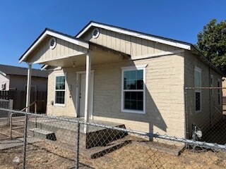 Foto del edificio - 354 S Yosemite Ave