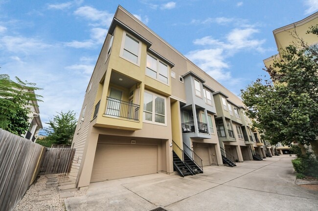 Foto del edificio - 5526 Crooms St