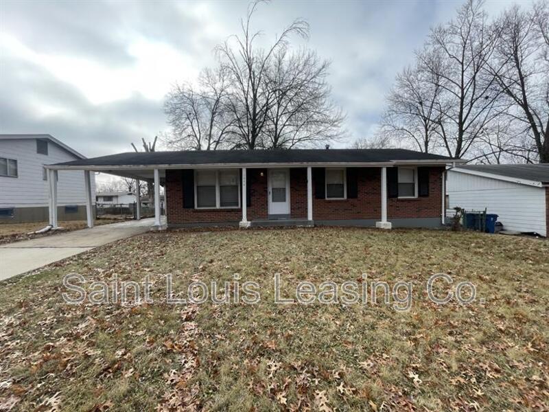 Primary Photo - 1572 Hudson Rd