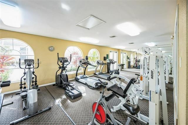 Foto del edificio - 14202 Glenmoor Dr