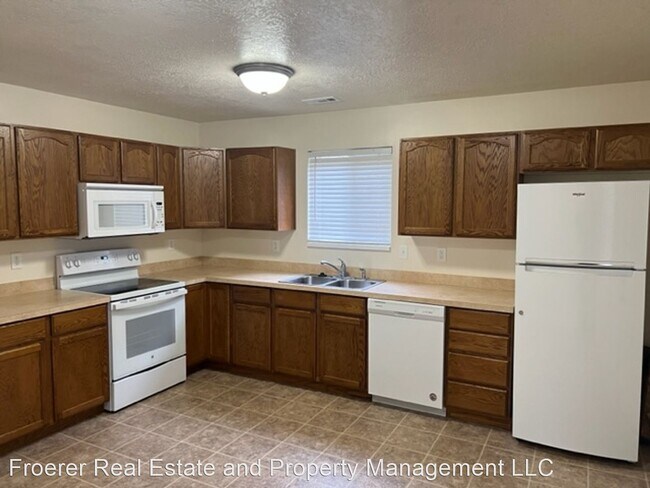 Building Photo - 2 br, 1 bath House - 226 Dan St #A