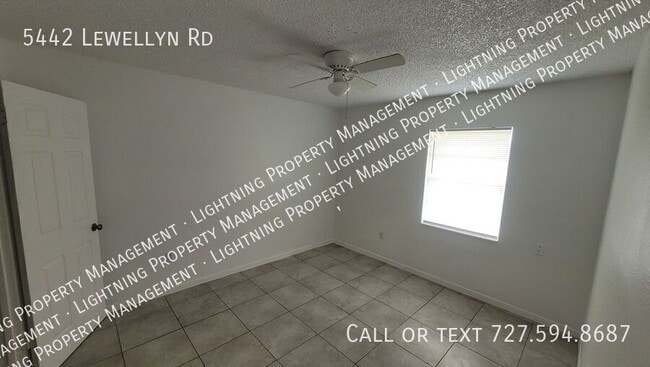 Building Photo - 5442 Lewellyn Rd