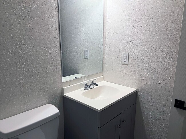 Foto del edificio - 201 Eastwood St