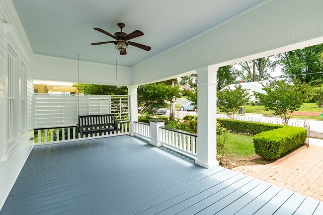 Building Photo - Charming Sanford Rental - $250 off 1st Mon...