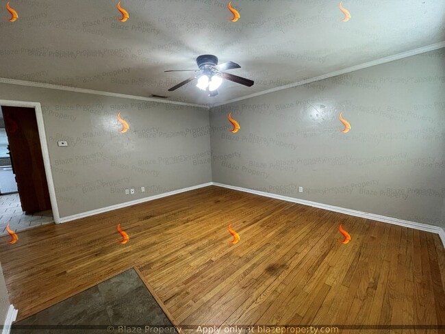 Foto del edificio - Spacious & Unique! 3 Bed, 1 Bath Home with Bonus Space for Rent