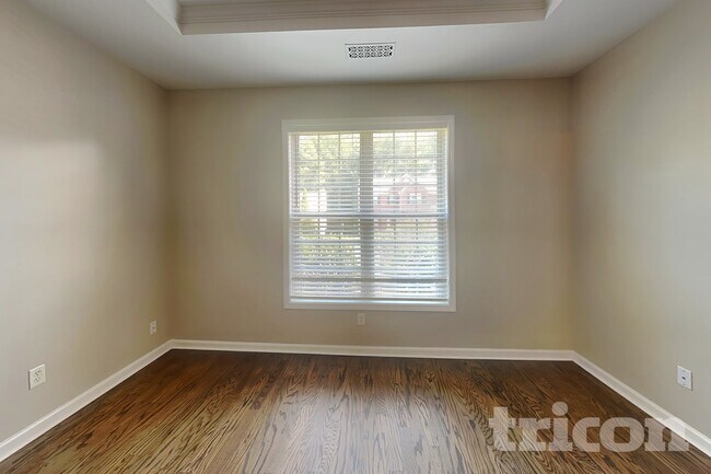 Foto del edificio - 323 Ivy Manor Dr NW