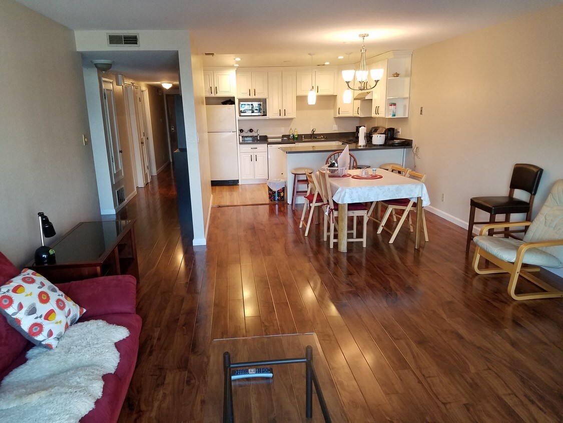 Common Area - 2272 Lombard St