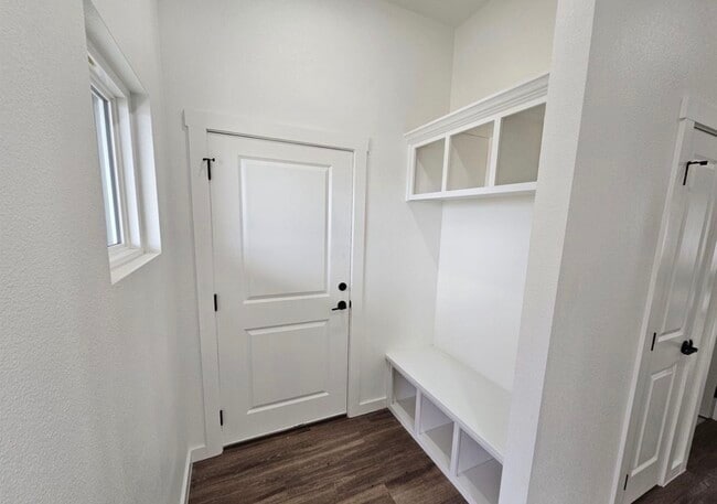 Foto del edificio - 301 Primrose Pt