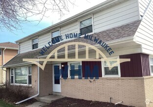 Building Photo - 109 Brookdale Dr