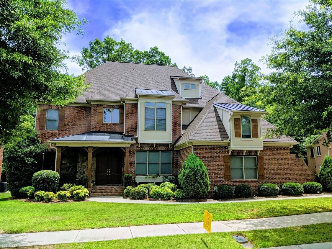 6 br, 4 bath House 3400 McPherson St House for Rent in Waxhaw, NC