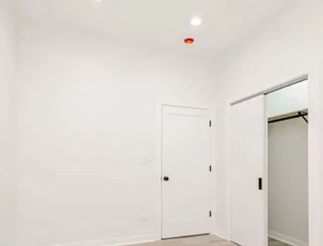 Building Photo - Modern 3b/2b Apartment In Humboldt Park