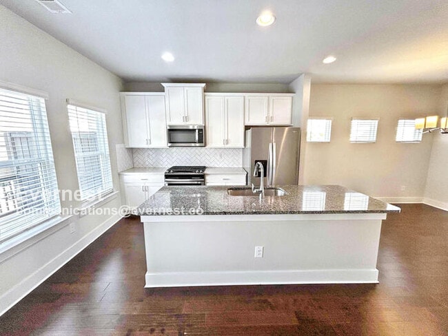 Building Photo - 3783 Oxford Cir