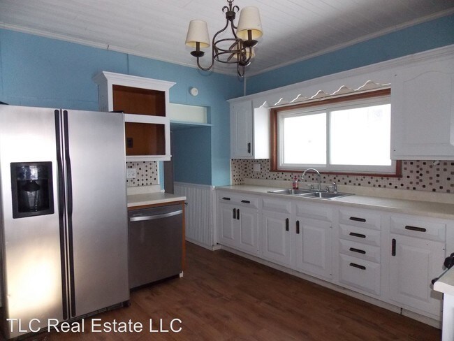 Building Photo - 4 br, 2 bath House - 43 Champion St