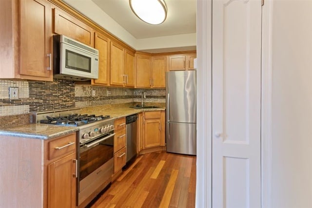 Building Photo - 2004 3rd St NE