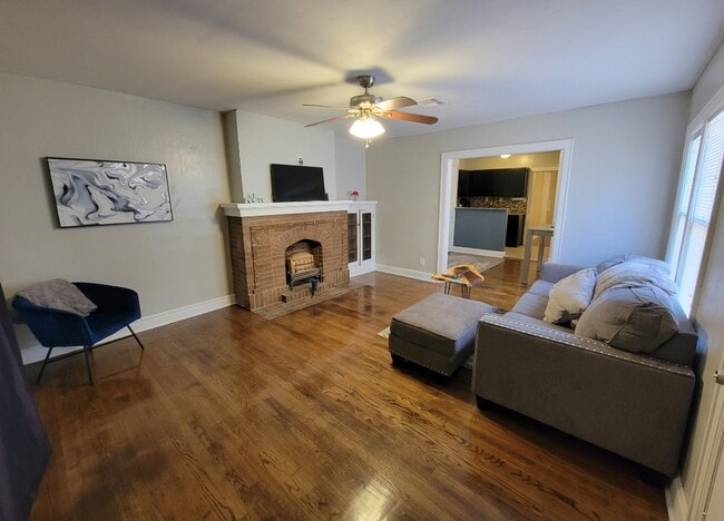 Foto del edificio - 2557 NW 16th St